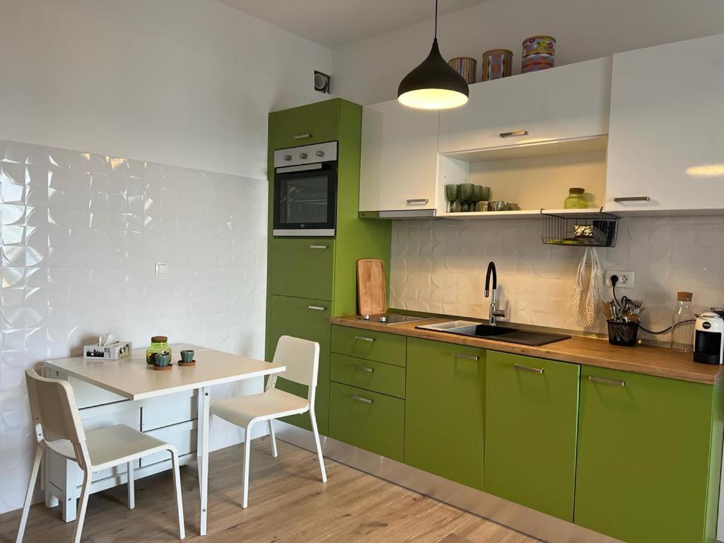 Apartment V&t *